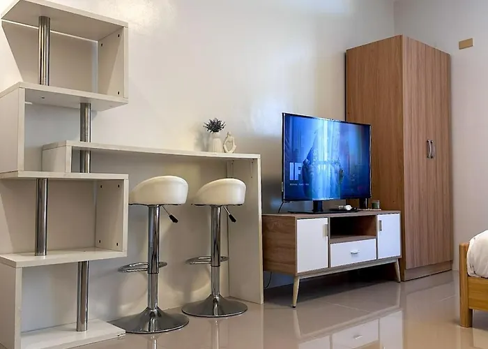 Linear Living - Furnished Near Airport Apartment Lapu-Lapu City